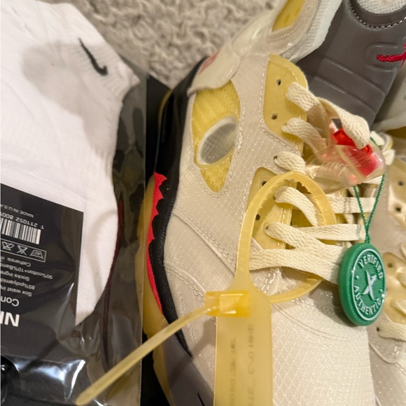 Off white Nike air Jordan 5 - Picture 3 of 7